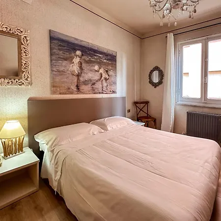 Отель Hotel Alba 3*