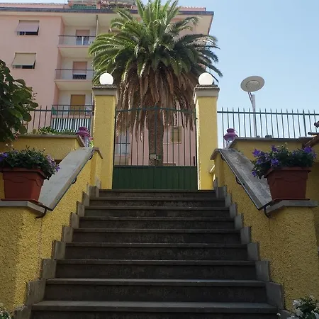 Alba 3* Lavagna