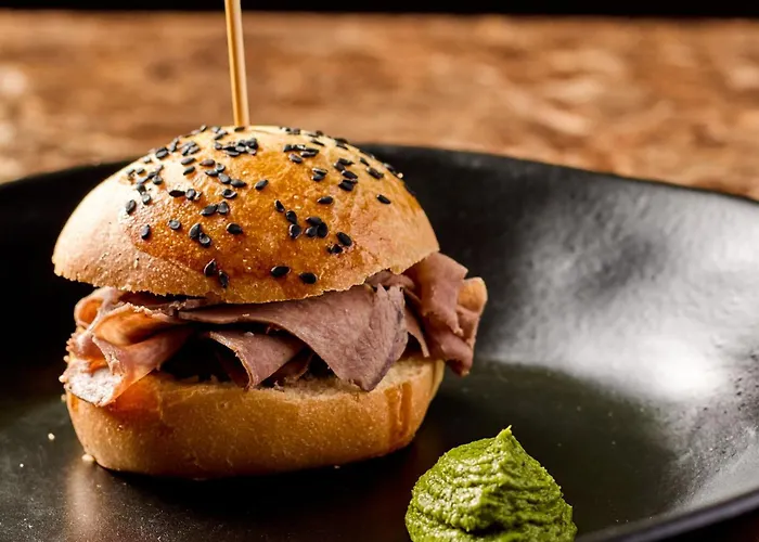 Hotel Alba Отель Лаванья