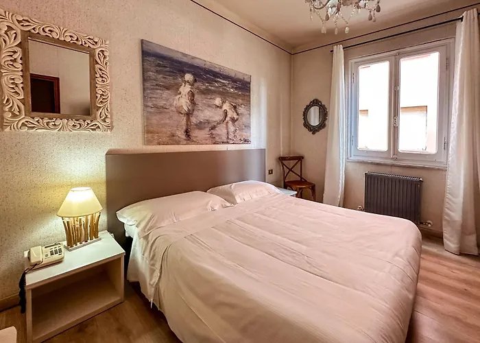 Отель Hotel Alba 3*